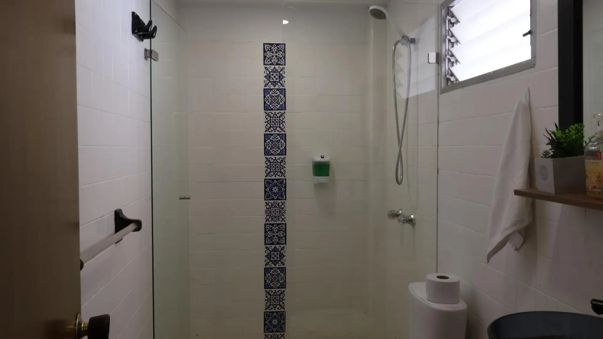 Homestay Living Poblado Manila 301 B Habitacion Individual Medellin Colombia