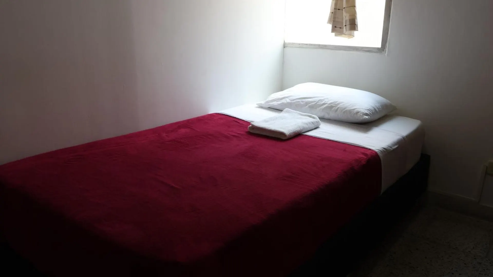 Living Poblado Manila 301 B Habitacion Individual Medellin