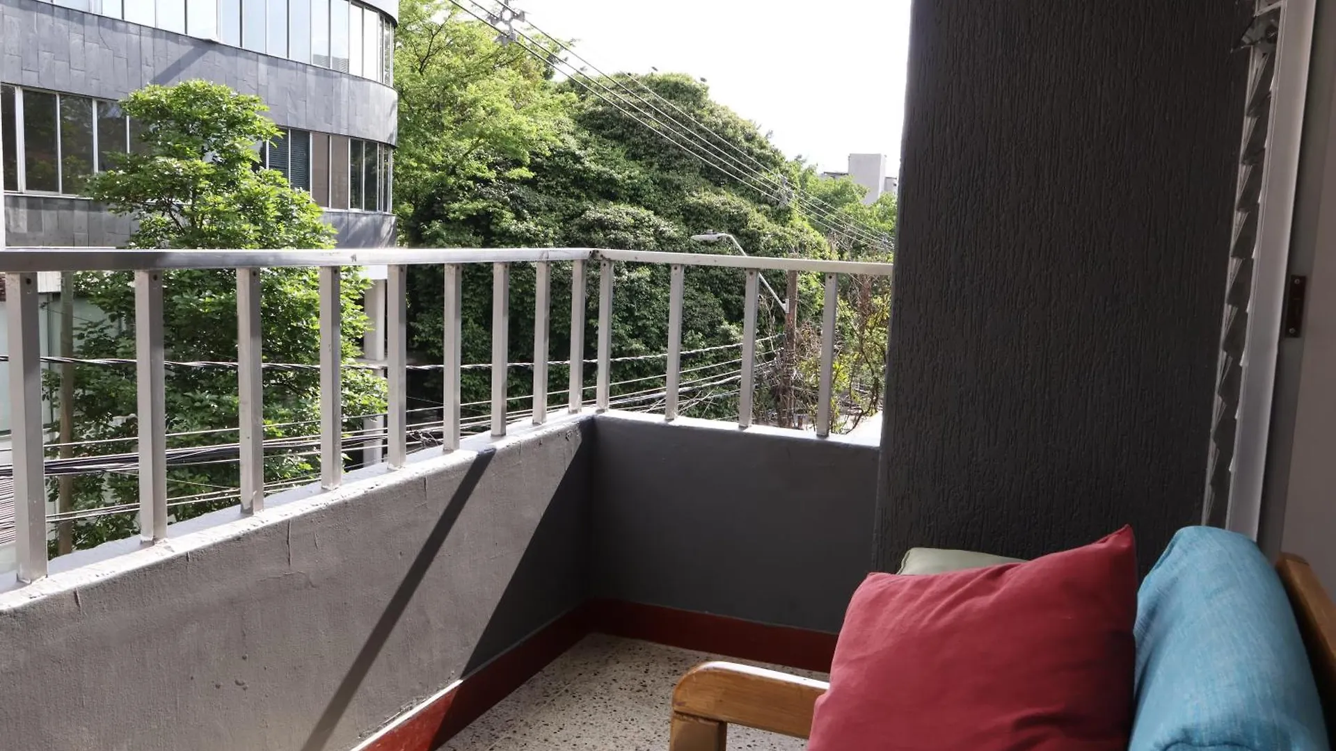 Living Poblado Manila 301 B Habitacion Individual Medellin Homestay